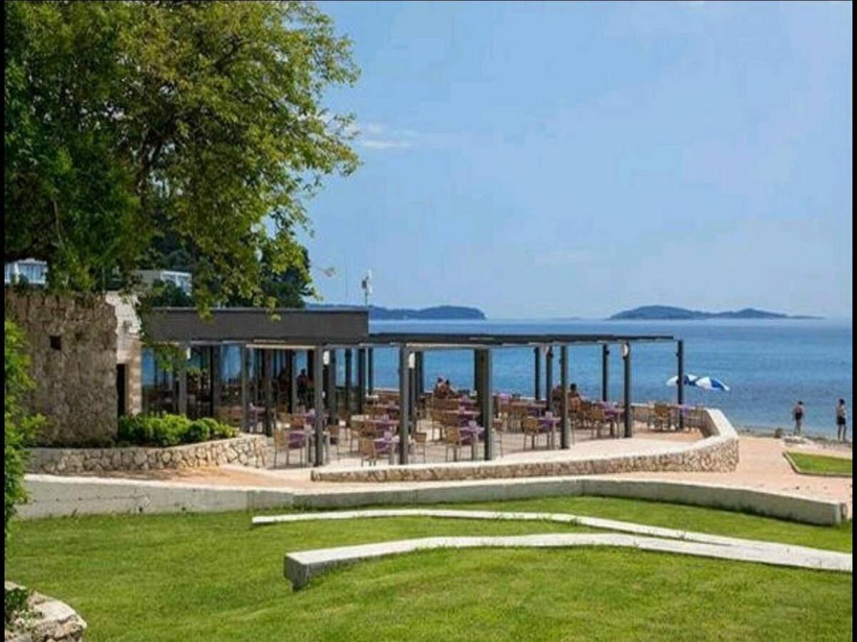 Apartments Villa Silvana Млини Екстериор снимка