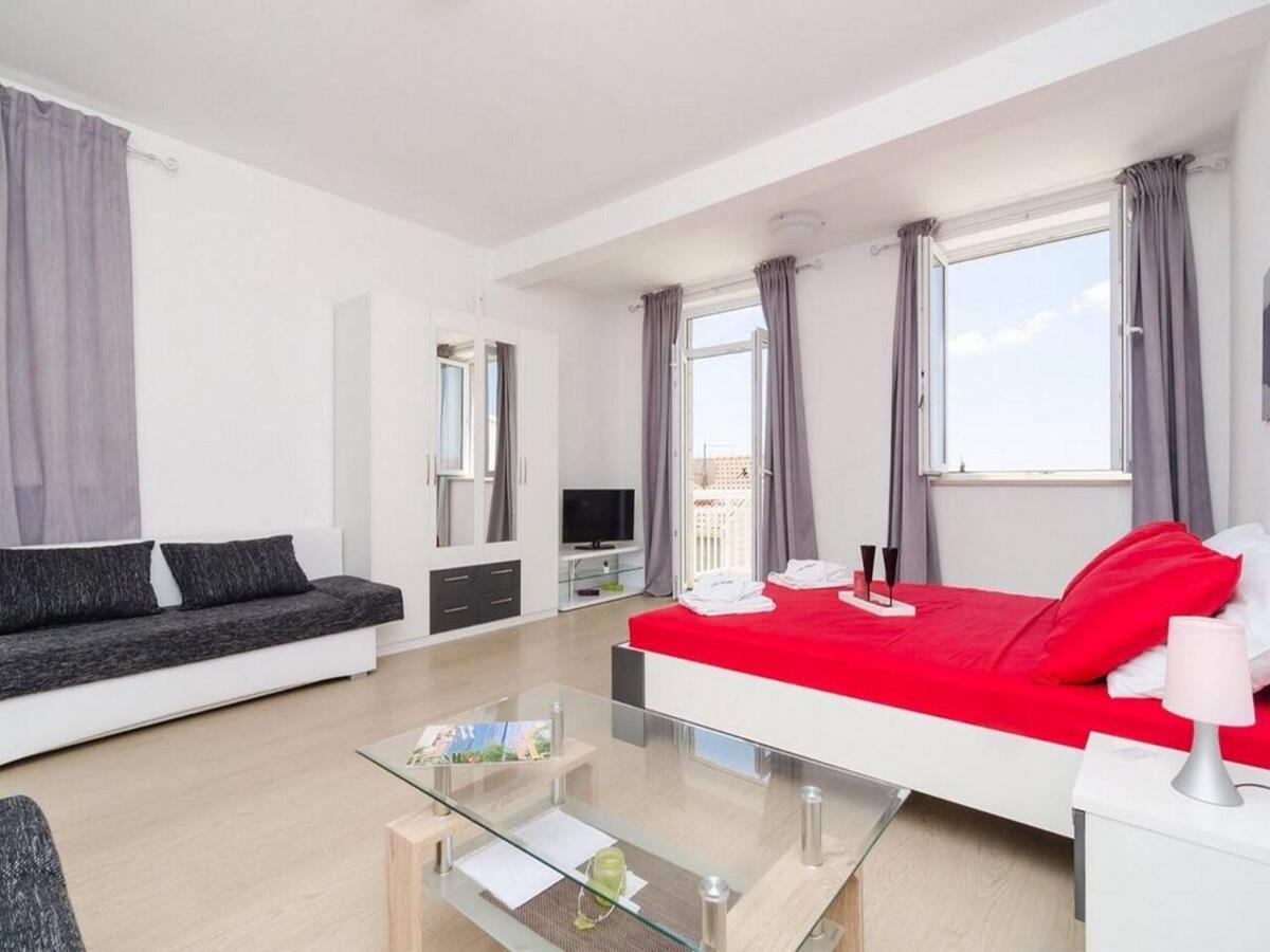 Apartments Villa Silvana Млини Стая снимка